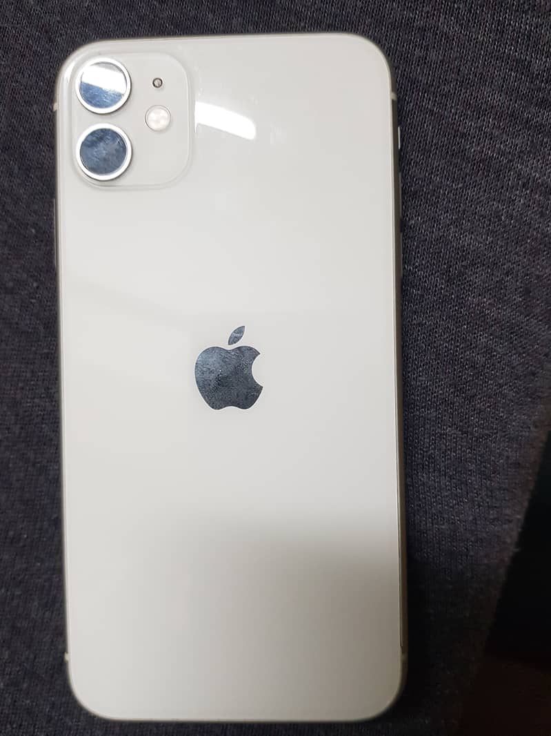 Apple iPhone 11 0