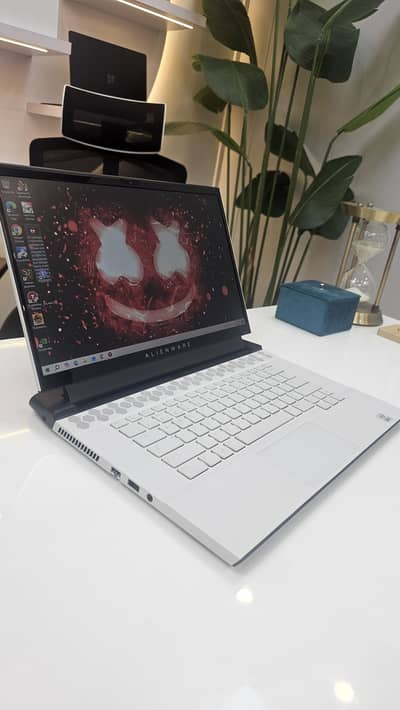 Dell Alienware M15 R4 i7-10870H 16GB 512GB RTX3070 144Hz Laptop