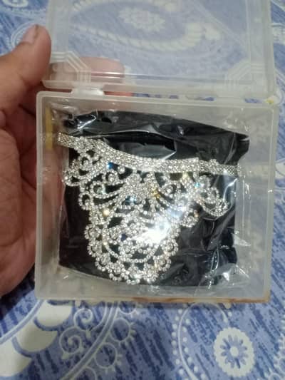 hand bracket