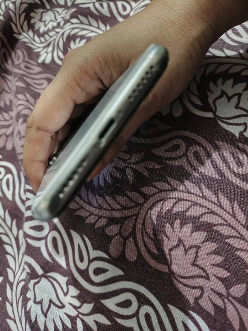 Apple iPhone X 1