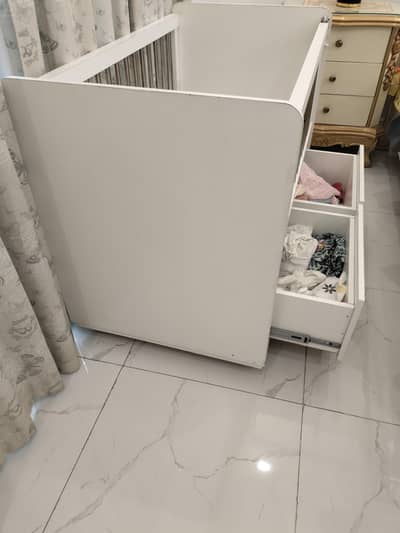 Baby cot