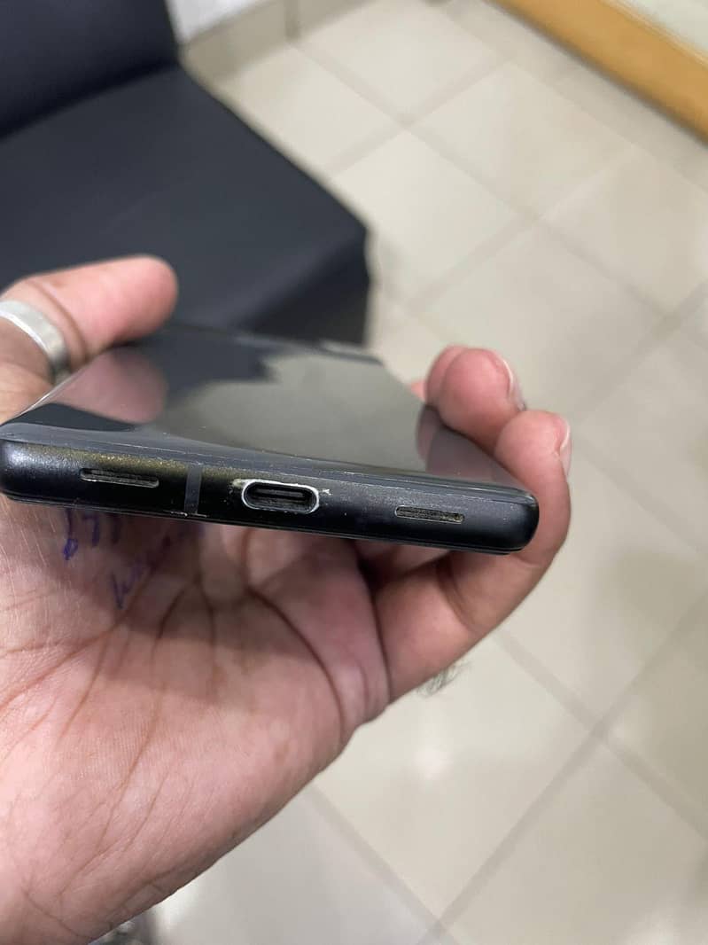 Google pixel 6a 4