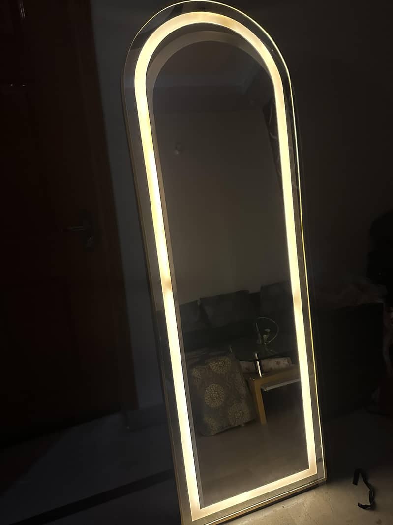 LED Standing Mirror 0