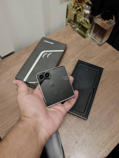 Samsung Mobile Z Flip 7