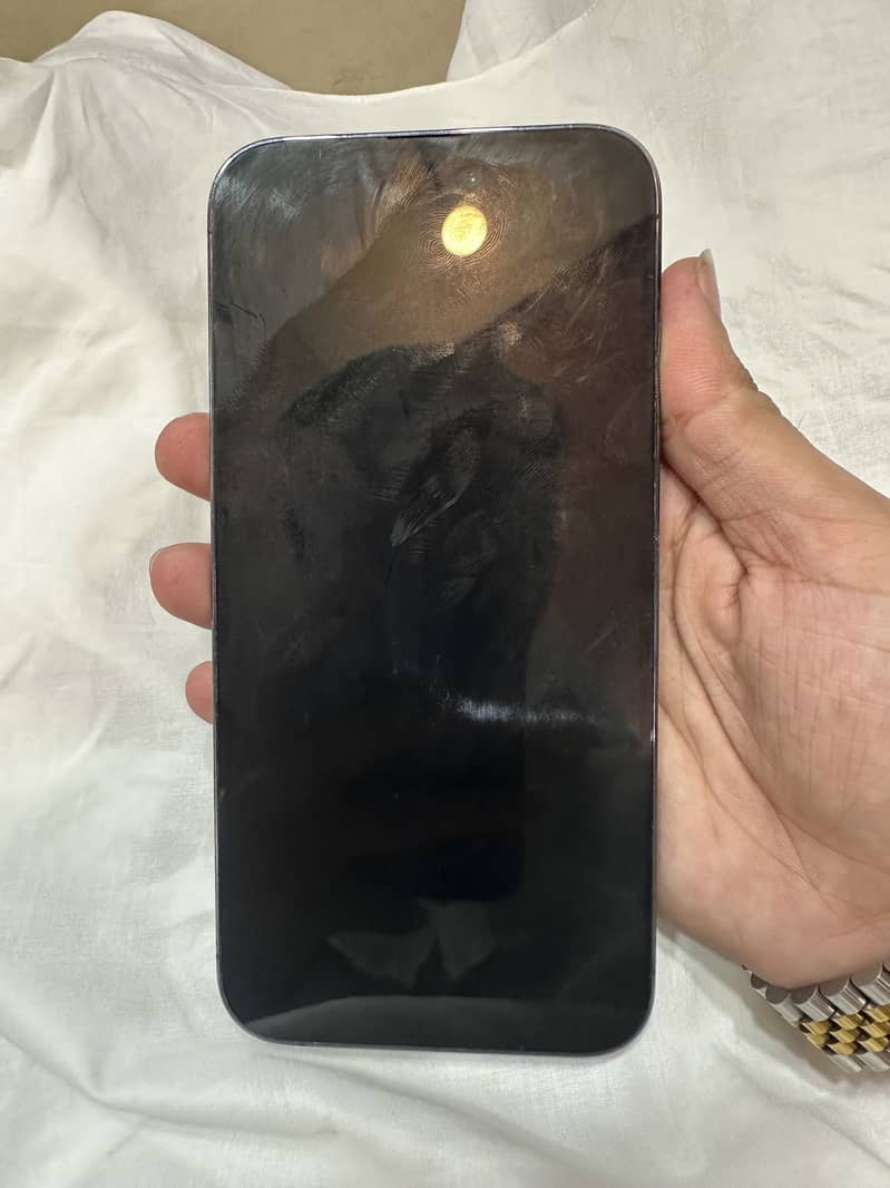 Apple iPhone 14 Pro Max 1
