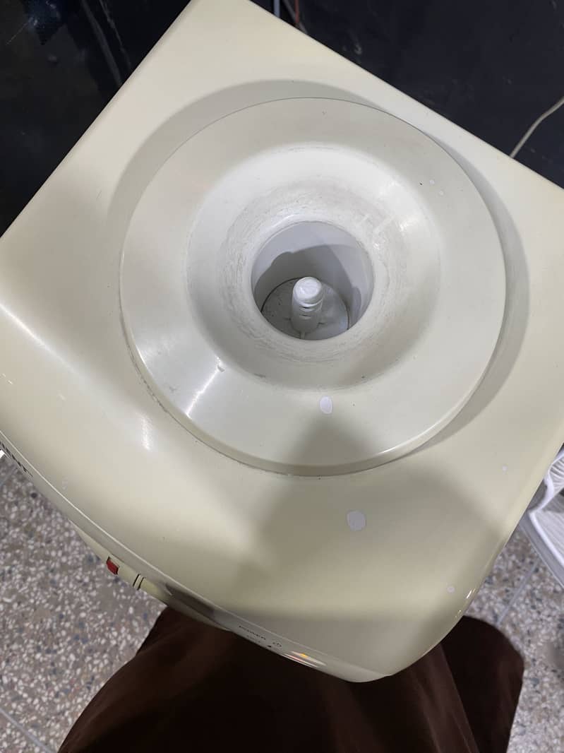 Orient dispenser 3