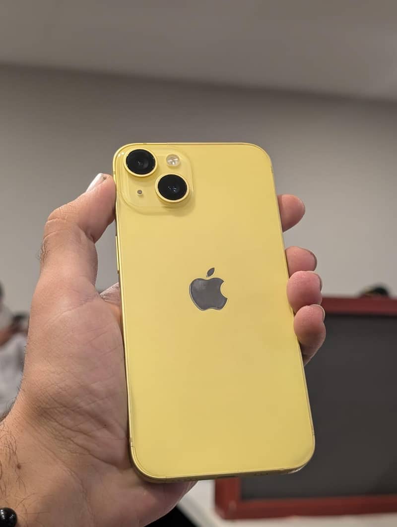 Apple iPhone 14 7