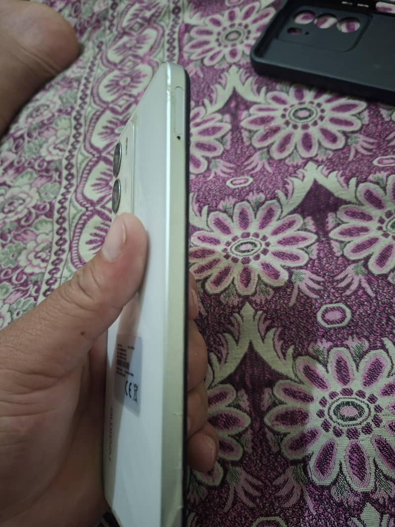 Realme C71 1