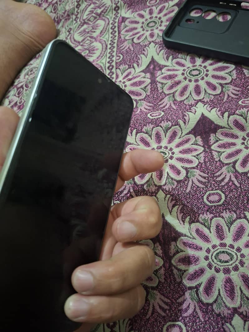 Realme C71 4