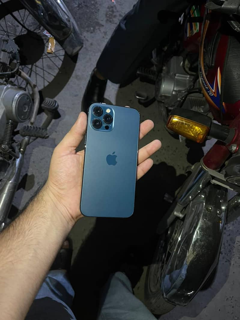 Apple iPhone 12 Pro Max 0