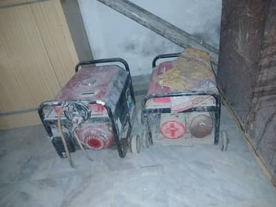 generator 2.5 kw one is working one is not working