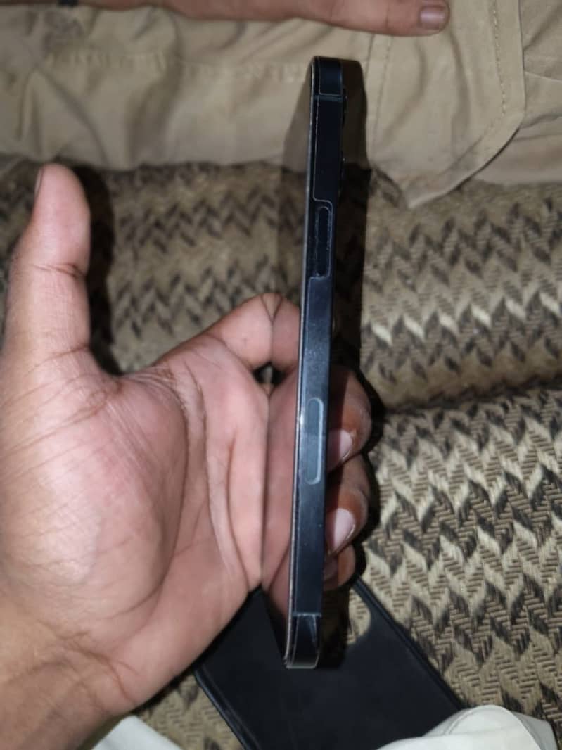 Apple iPhone 12 Pro Max 2