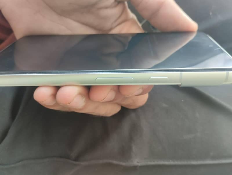 Google Pixel 8 3