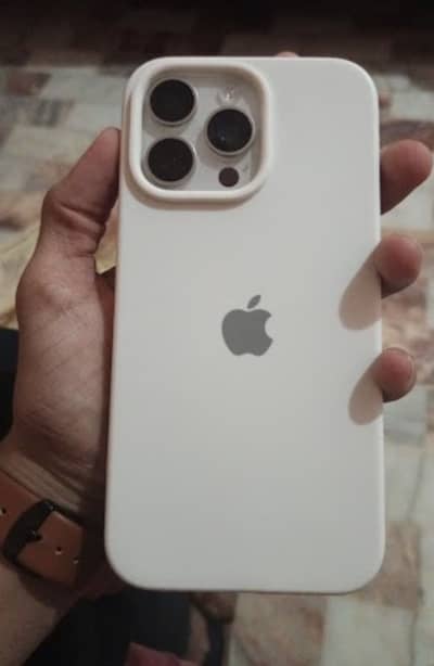 Apple iPhone 15 Pro Max white colour