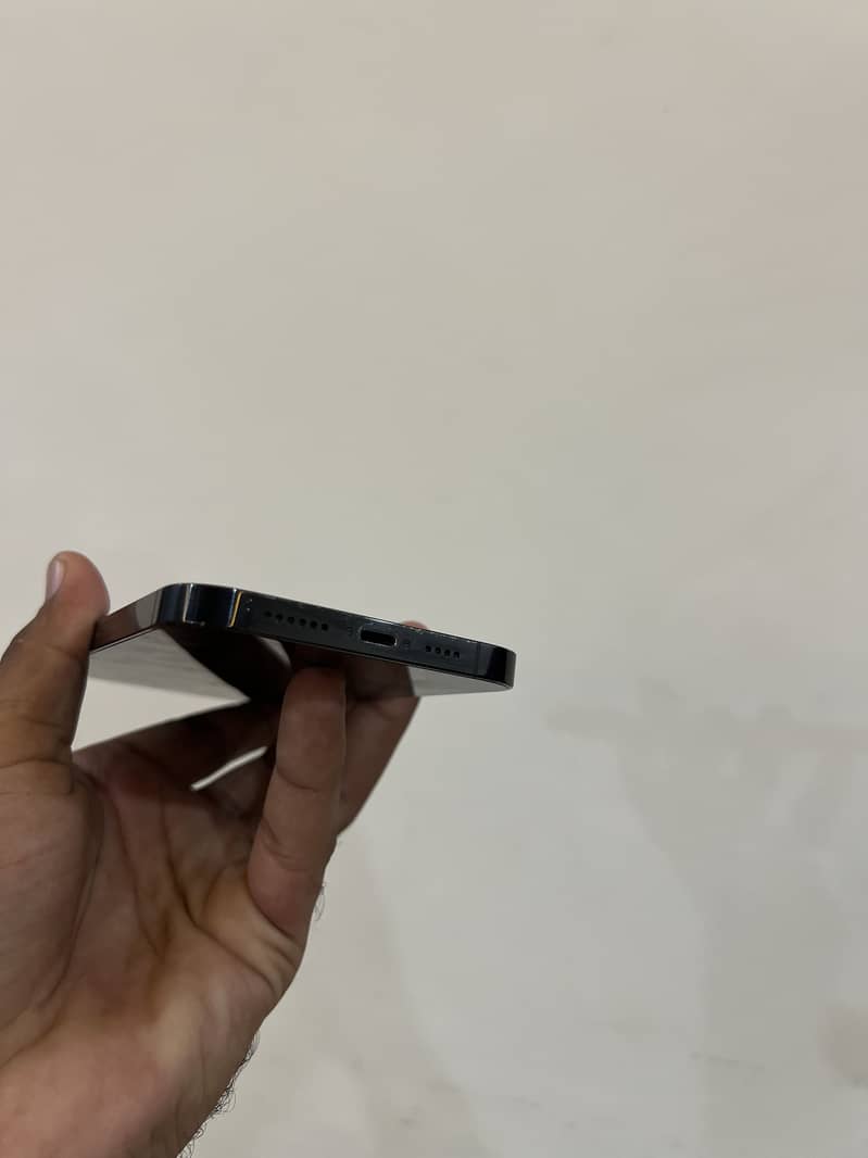 Apple iPhone 14 Pro Max 5