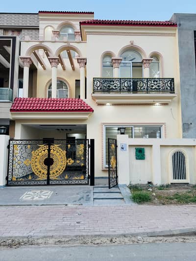 5 Marla House Available For Rent In Jinnah Block Sector E Bahria Town Lahore