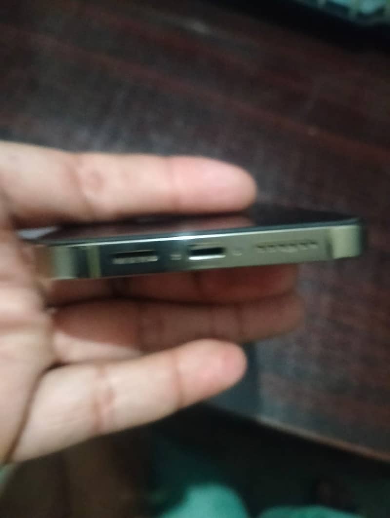 Apple iPhone 14 Pro Max 2