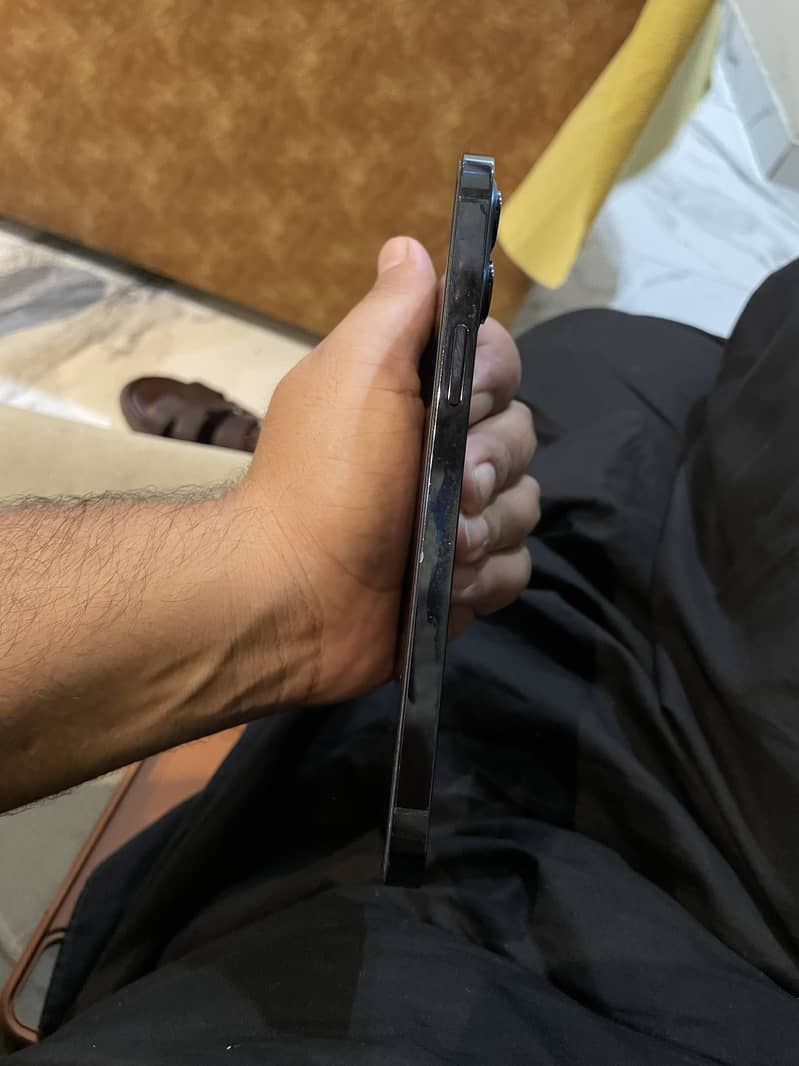 Apple iPhone 12 Pro Max 5