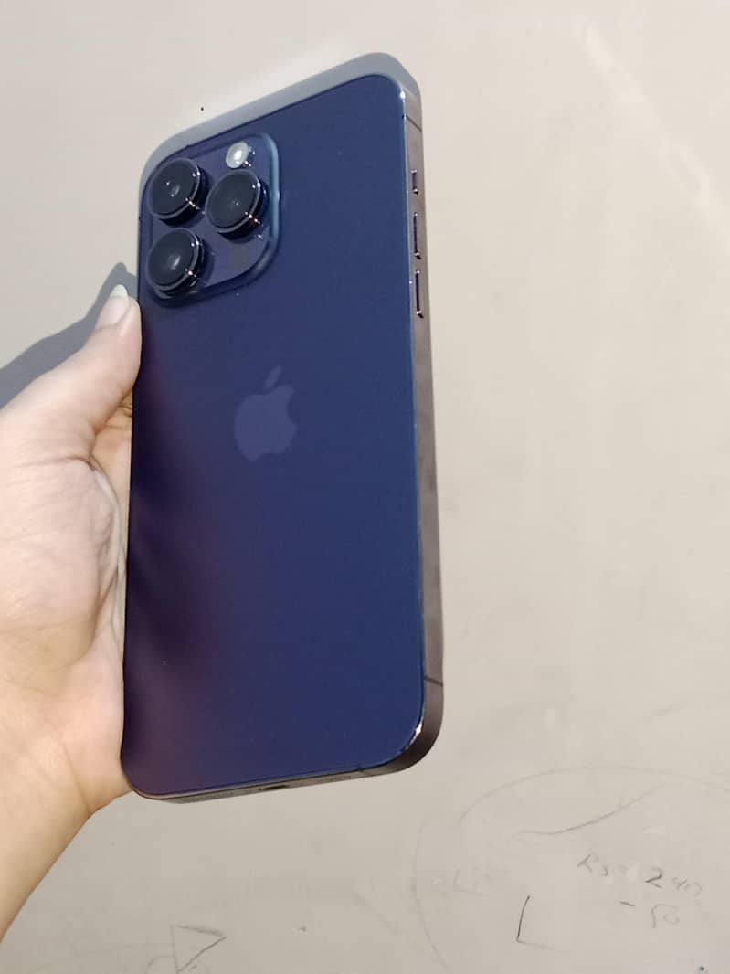 Apple iPhone 14 Pro max 4