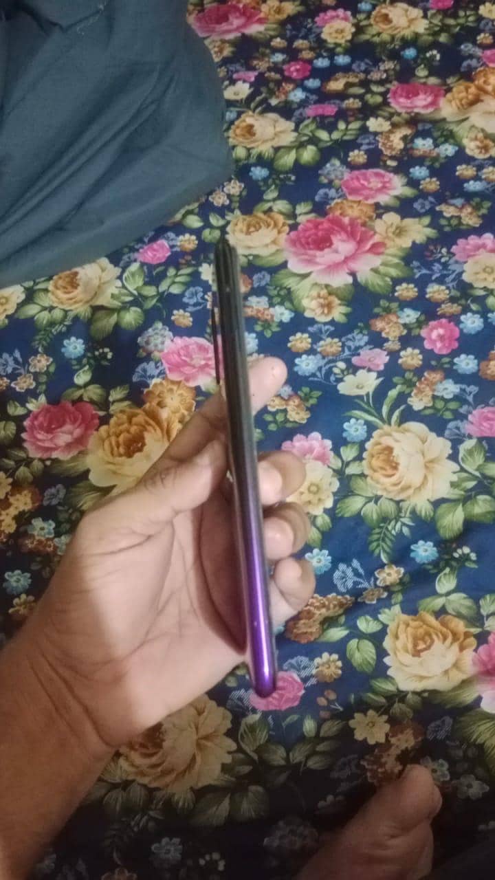 Techno spark 4 8