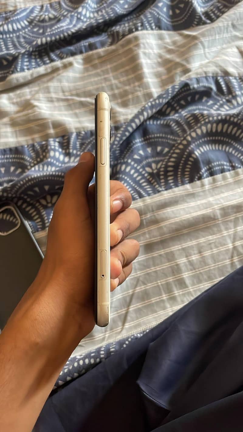 Apple iPhone 11 2