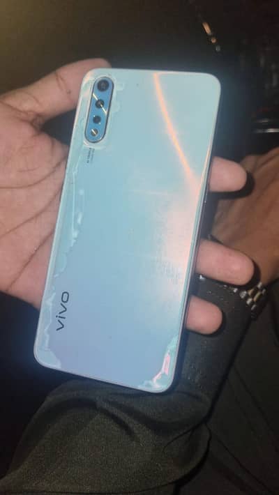 Vivo S1