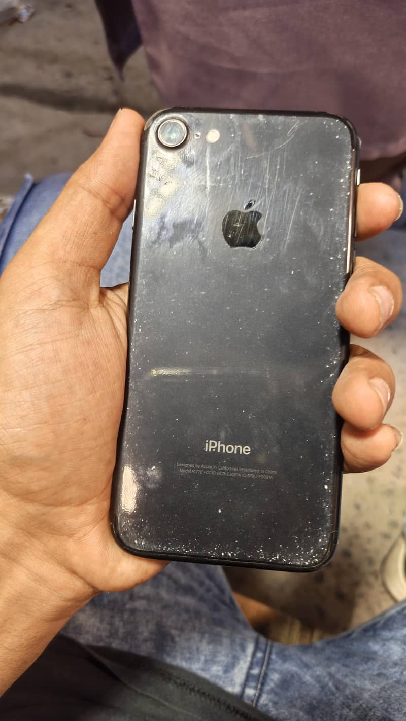 Apple iPhone 7 5