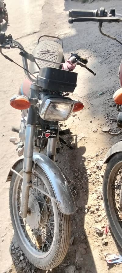 motorcycle 125