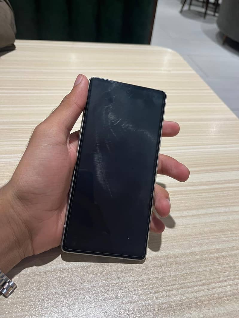 Google Pixel 7a 4