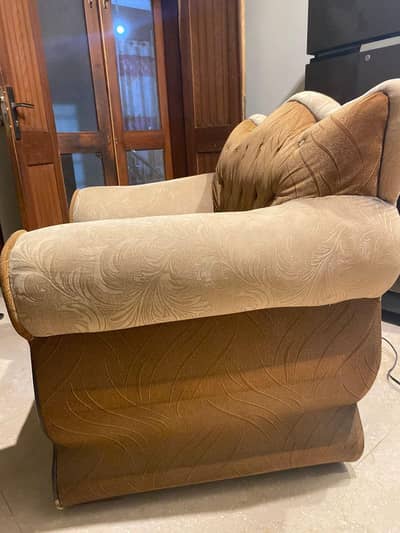 Brown Valvet Beautiful 6Seater Sofa Set