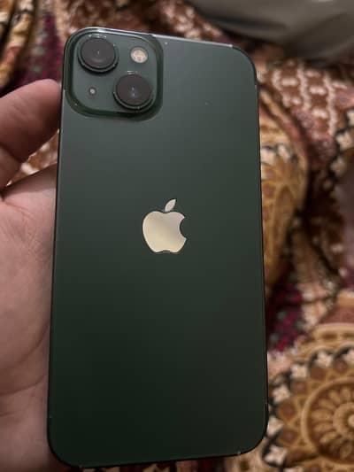 Apple iPhone 13