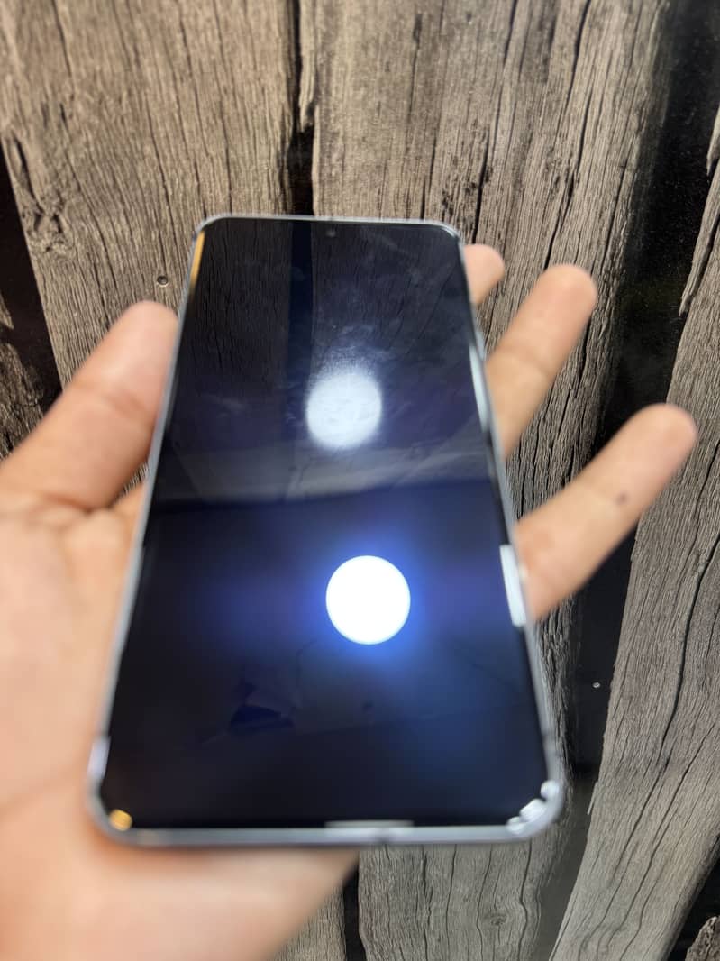 Google Pixel 8 4