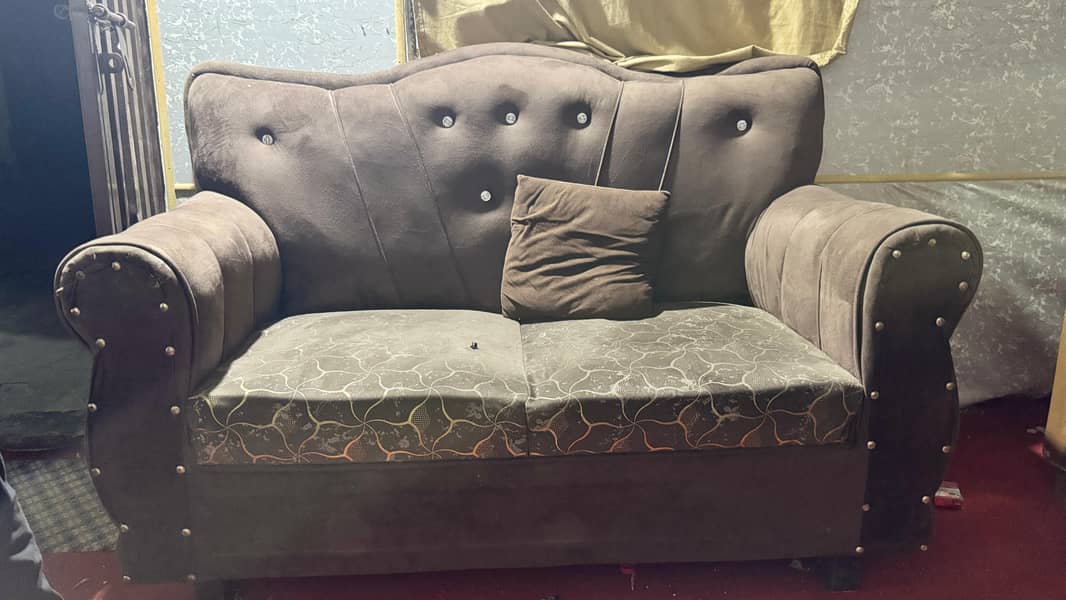 1 bed with sofa set 2