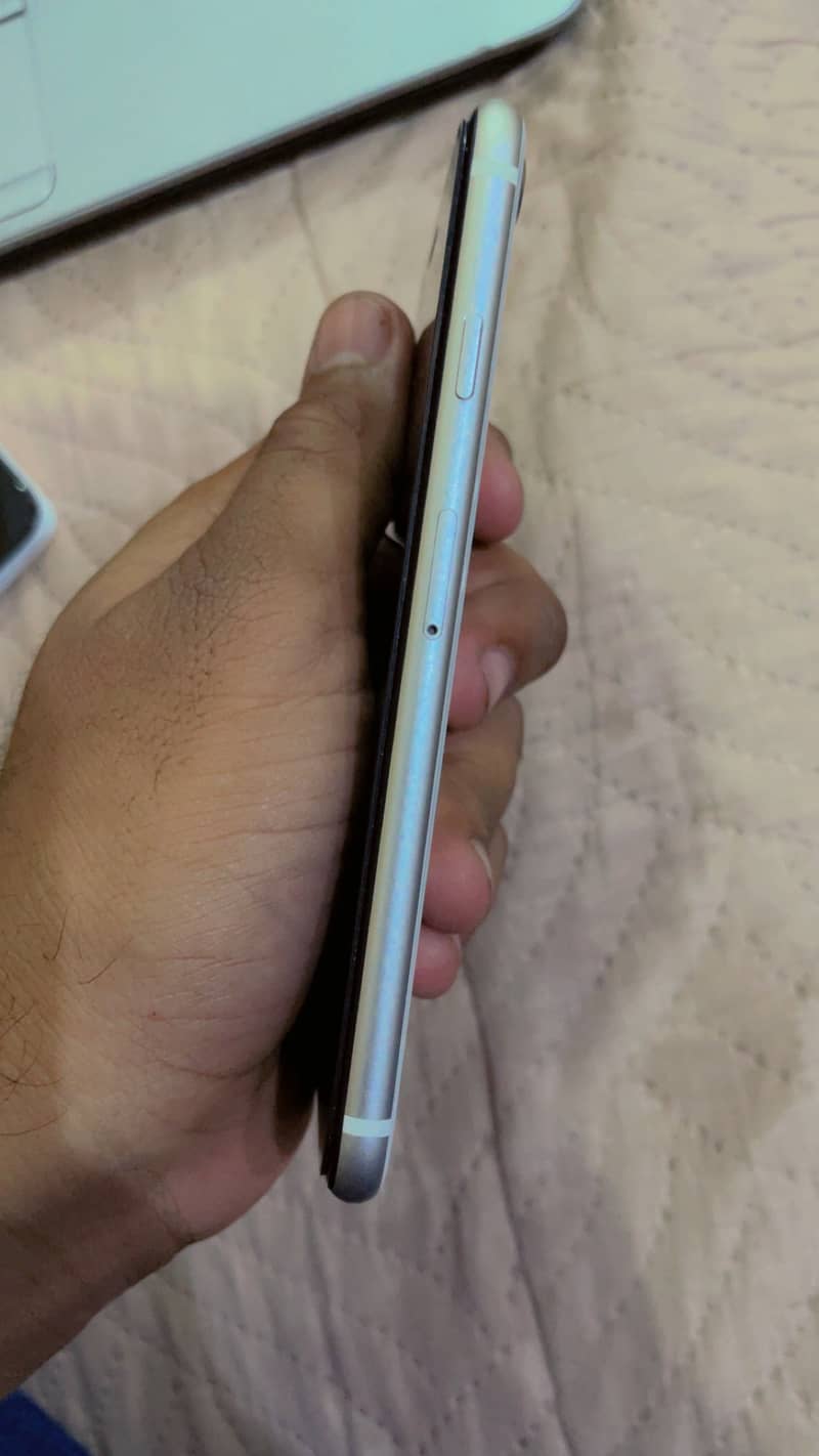 Apple iPhone SE 4