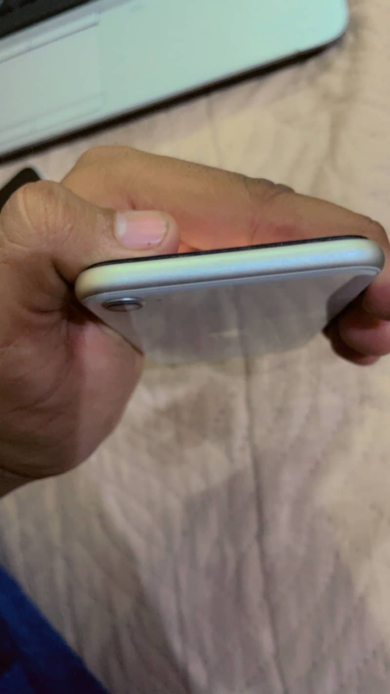 Apple iPhone SE 5