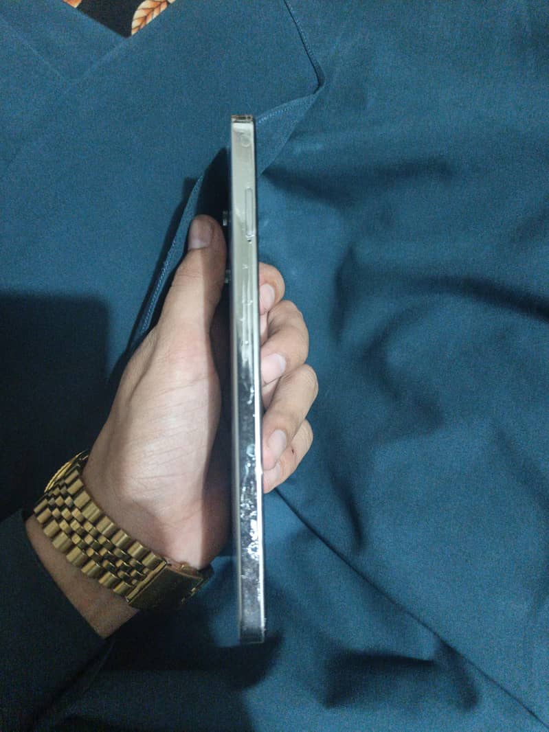 Tecno CAMON 20 2