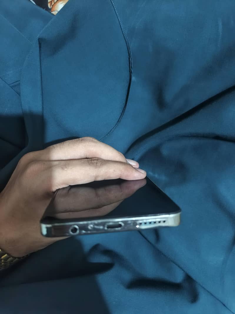 Tecno CAMON 20 4