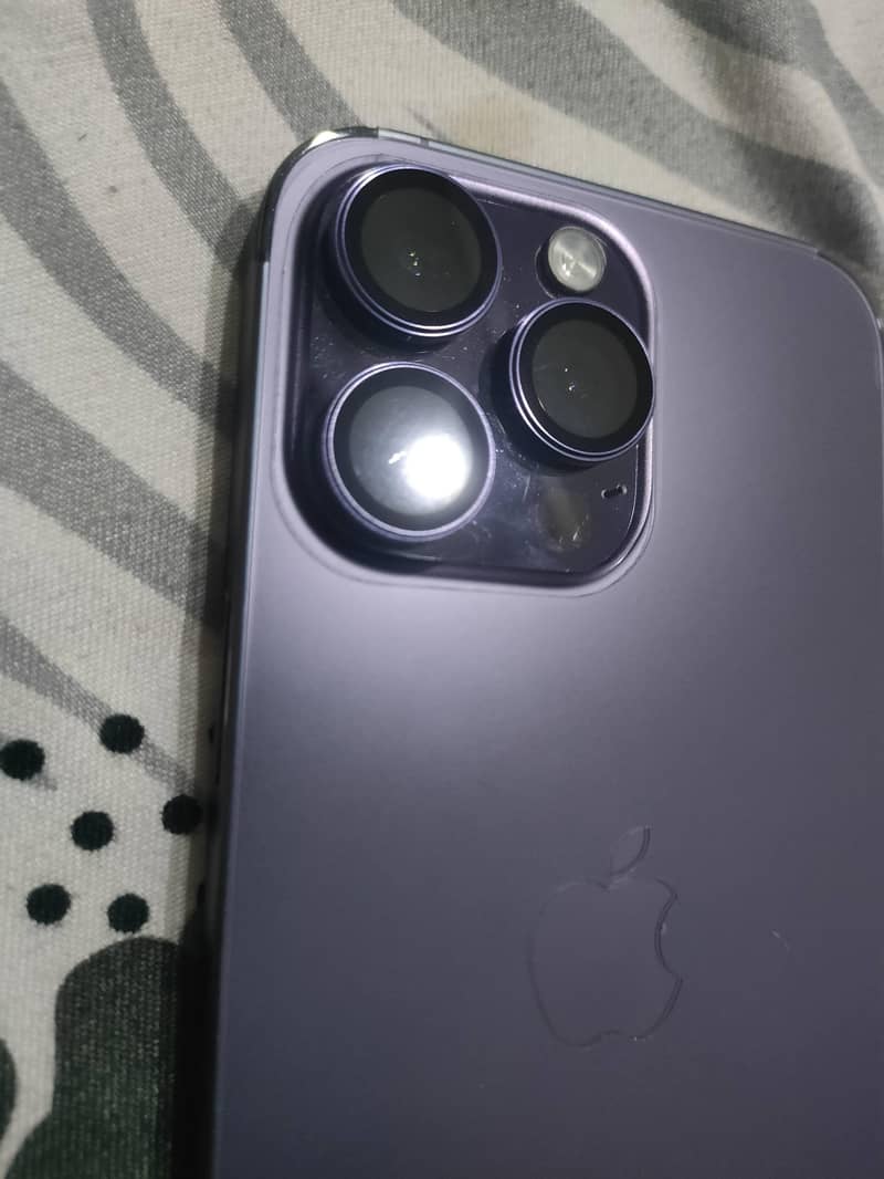 iPhone 14 Pro Max 2