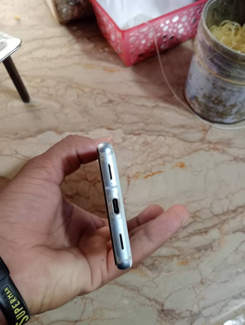 Google Pixel 7a 1