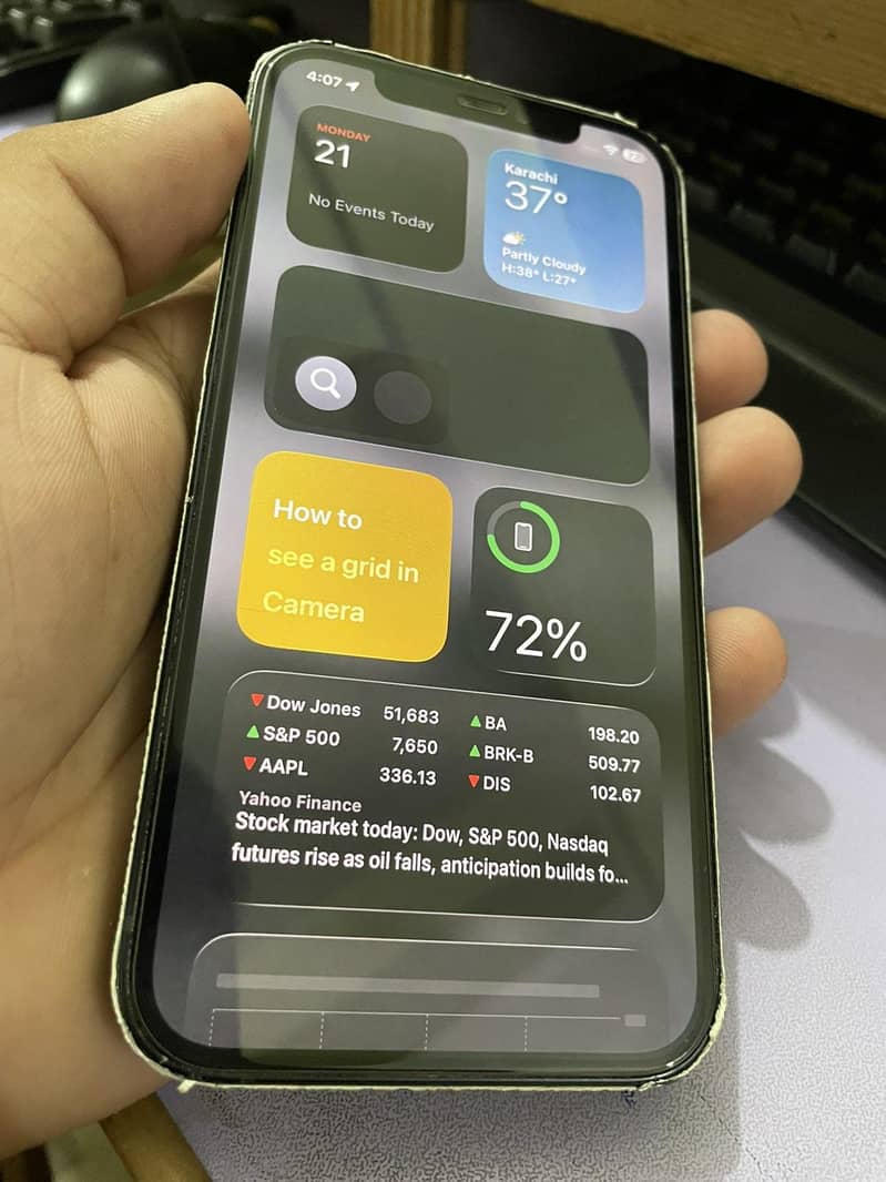 Apple iPhone 12 5