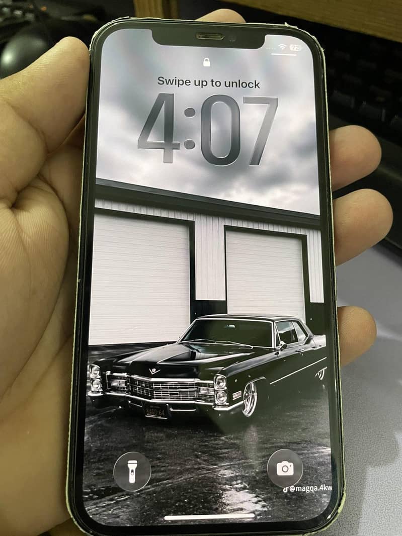 Apple iPhone 12 6
