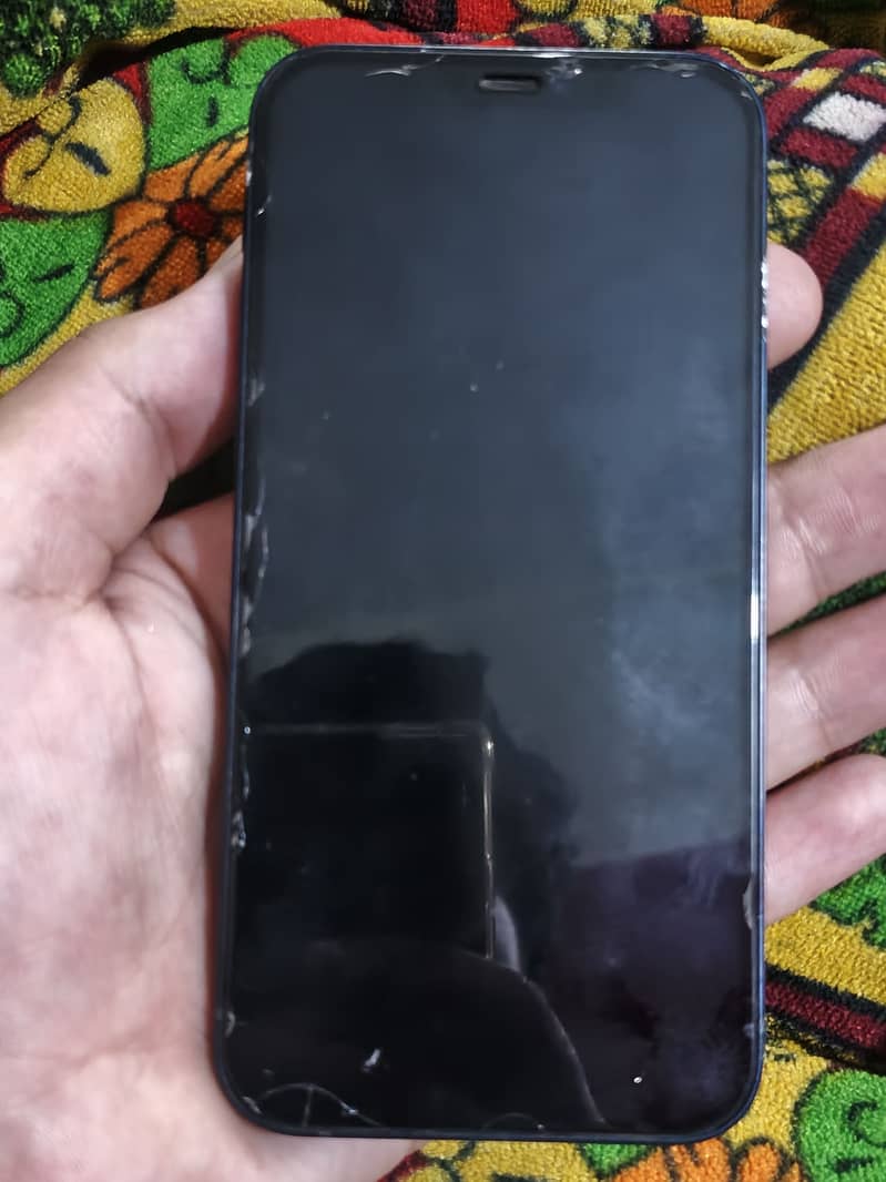 Apple iPhone 12 6