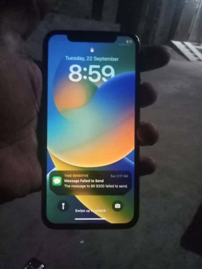 Apple iPhone X 3