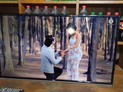 TCL led tv screen 40 inch model l40d2900