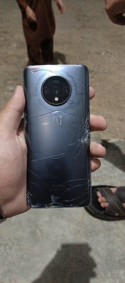 One Plus 7T pta approved all okay only back creak Hy