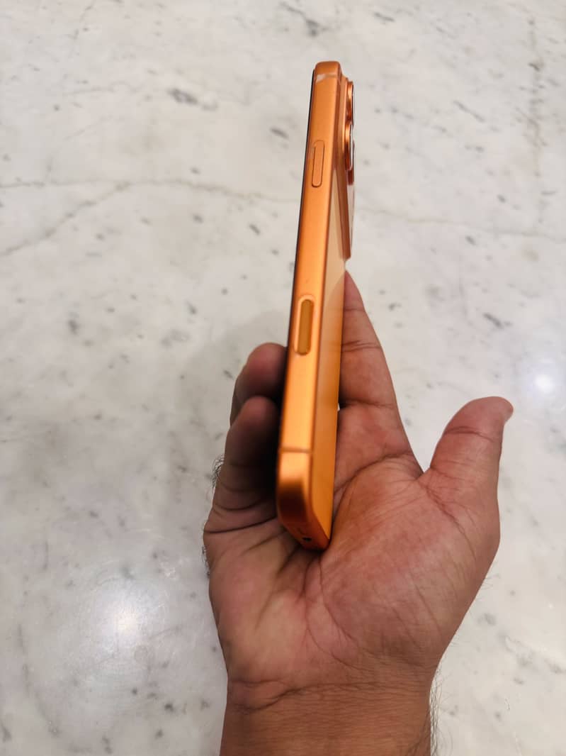 Apple iPhone 17 Pro Max 1