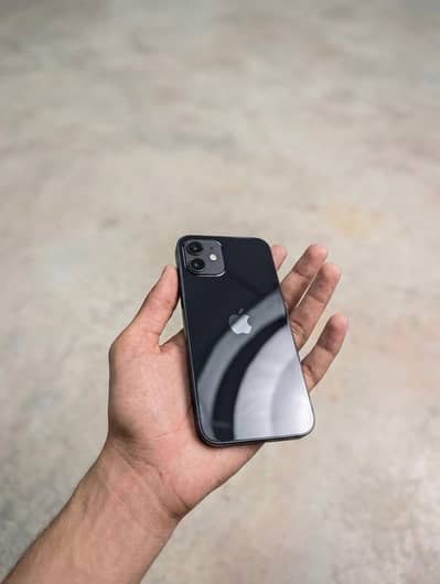 Apple iPhone 12