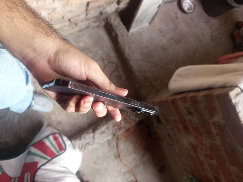 Apple iPhone 14 Pro Max 4
