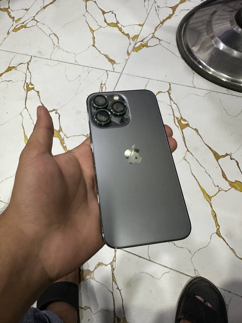 Apple iPhone 13 Pro 0