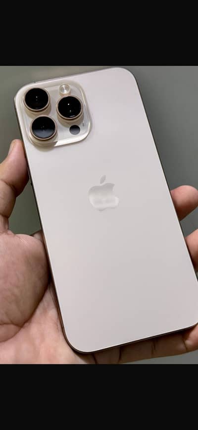 Apple iPhone 16 Pro Max